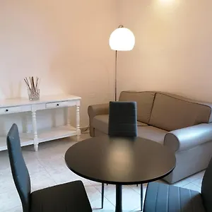 3* Pensión Leone X